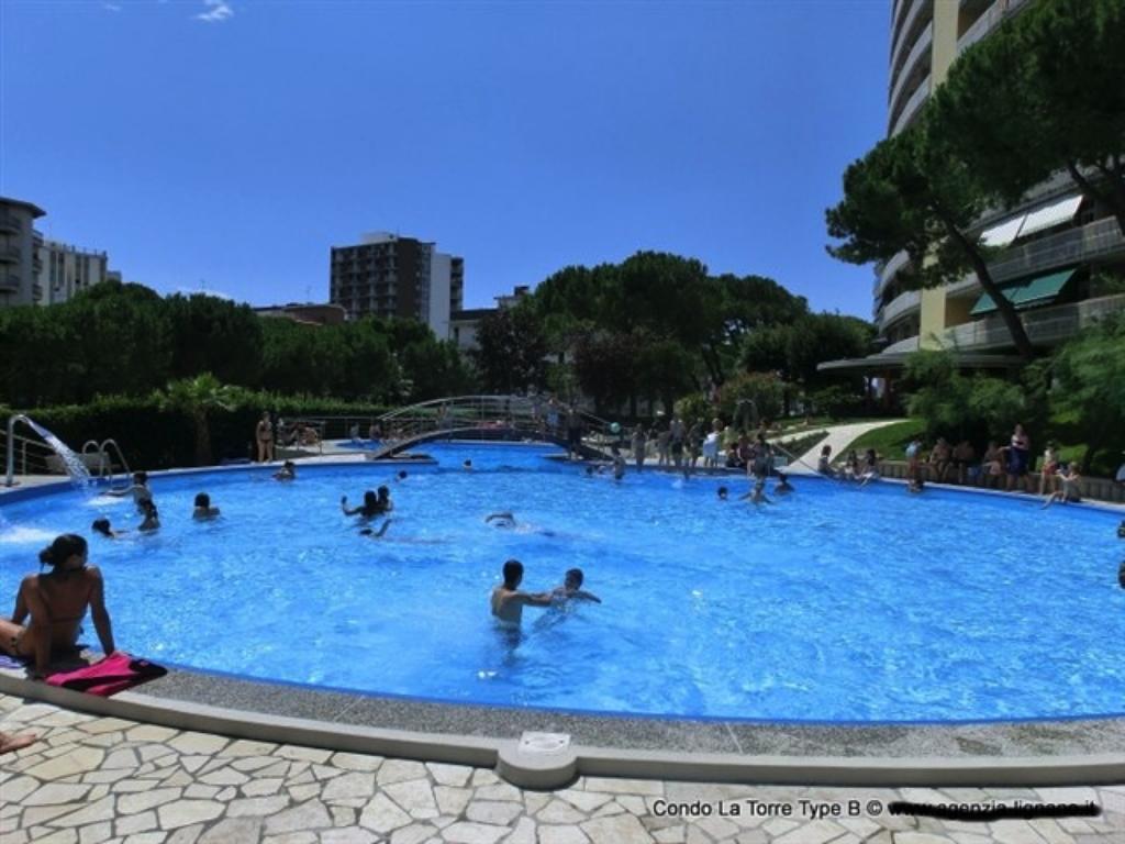 Lignano Sabbiadoro With Pool Apartment Екстериор снимка